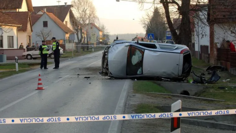 U stravičnoj nesreći kod Požege poginula jedna osoba