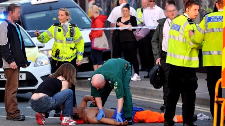 Poludjeli taksist pregazio osmoricu radnika