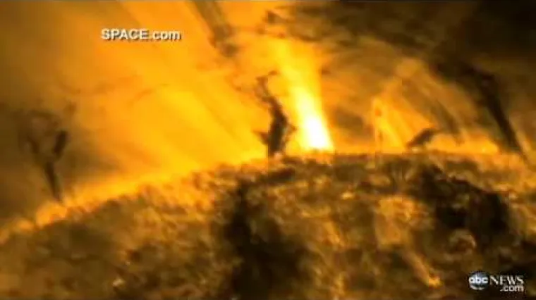 Solarni tornado mogao bi progutati stotine planeta!