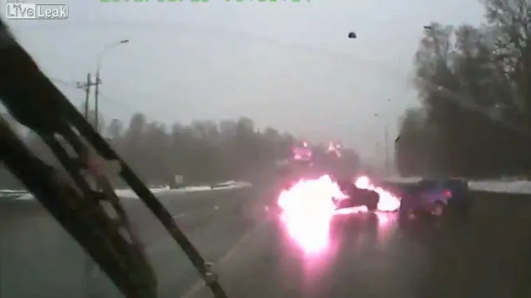 Stravičan sudar kao da je dio akcijske scene iz filma!