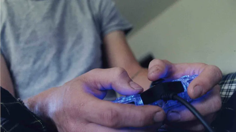 Igrala igricu, rodila u zahodu, pa ubila bebu