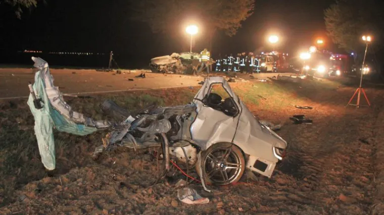 Četiri osobe poginule u stravičnoj prometnoj nesreći!