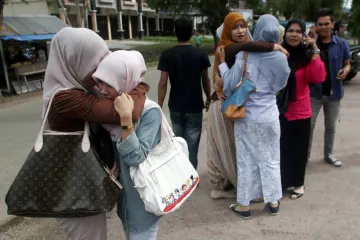 Indoneziju zatresli razorni potresi!