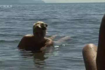 I Martina pokazala svoje bujne grudi