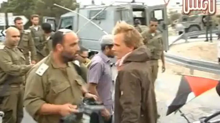 Mirnog prosvjednika udario pu&scaron;kom u glavu