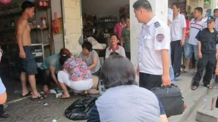 Nakon svađe oko parkinga zdrobila mu testise