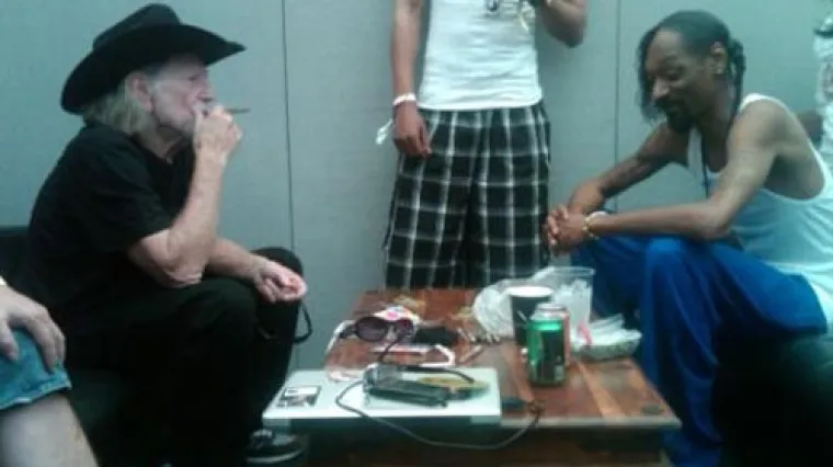 Najnapušeniji duet snimio himnu marihuani