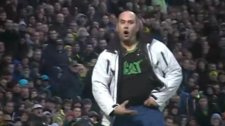 Uljez na terenu brutalno izvrijeđao domaće navijače