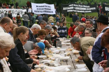 Tradicionalno druženje u Maksimiru uz grah i karanfile