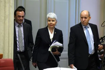 Jadranka Kosor na rubu suza nakon oštrog napada HNS-ovca!