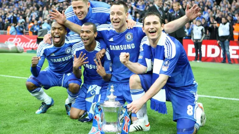 Čech sjajnom reakcijom donio FA Cup Chelseaju