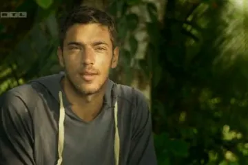 Hoće li Ava ostati shrvana Vladinom čestitkom?