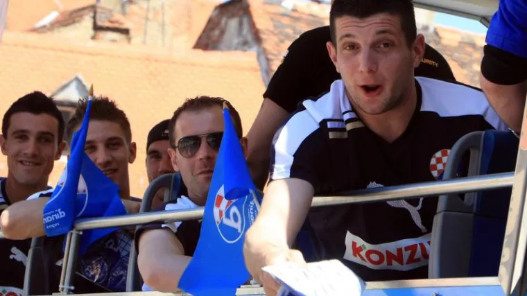 Dinamova proslava daleko od spektakularne