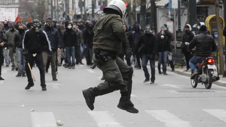 Očajna majka postala je simbol grčkog potopa