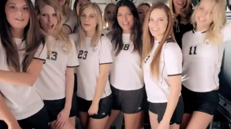 Želite li vi navijati s ovim ljepoticama?