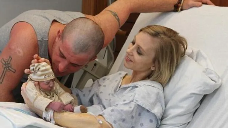 Facebook joj obrisao profil zbog fotki bolesne bebe