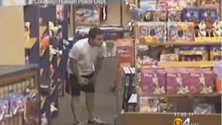 Djecu mamio &scaron;aputanjem pa se dodirivao!