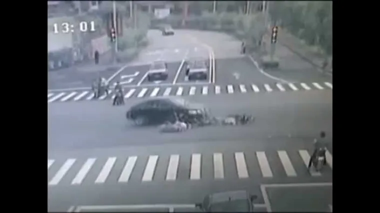 Putnici odletjeli u zrak nakon stravičnog sudara