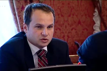 Igrokaz oko novog udara na džep