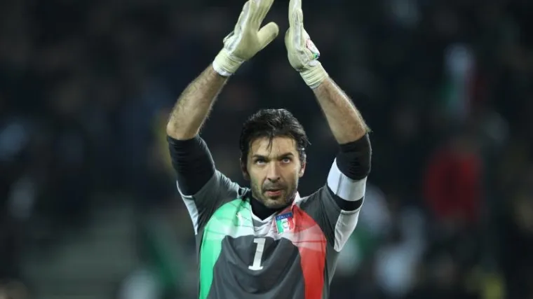 Očajna zvijezda Azzura uputila apel navijačima