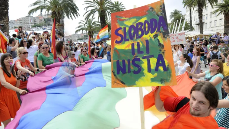 Evo kako bi Gay Pride izgledao da nije bilo policije!