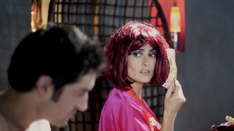 Salma Hayek ne može bez skidanja