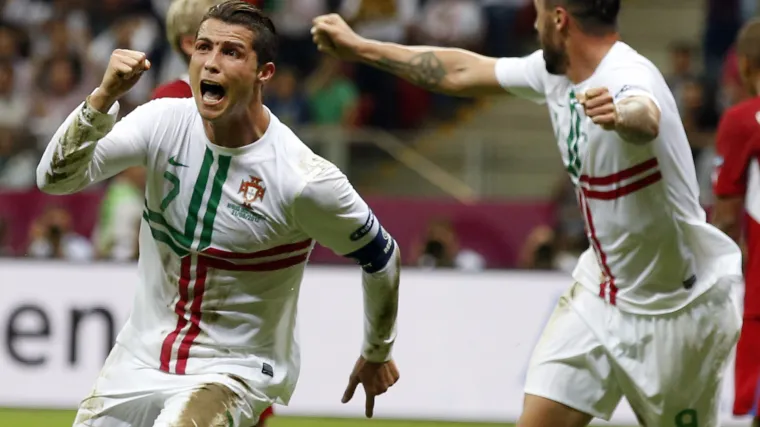 Briljantni Ronaldo poslao borbene Čehe kući!