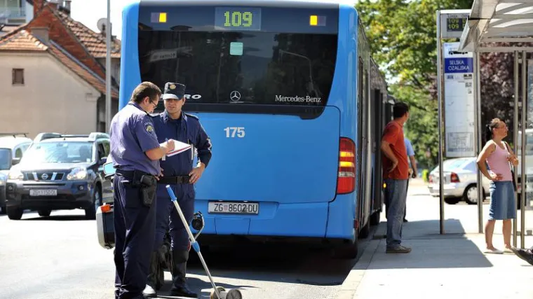 Huligani pretukli vozača ZET-a