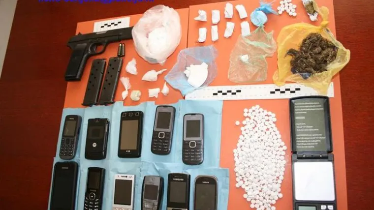 Policija uhitila osam dilera sa Zrća