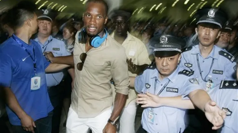 Drogba dočekan poput kralja u Kini