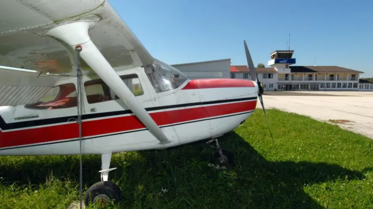 Habu&scaron; smijenio direktora, pa inspekcija zatvorila aerodrom