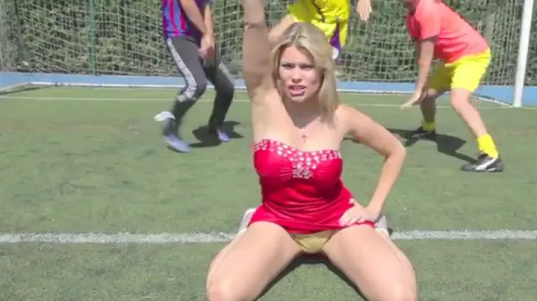 Porno zvijezda reklamira biv&scaron;eg &scaron;efa Barcelone