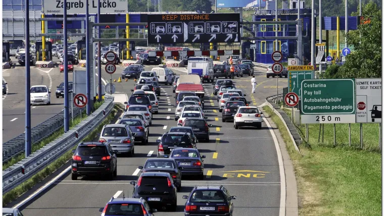 S novim vikendom stigle i nove gužve na cestama