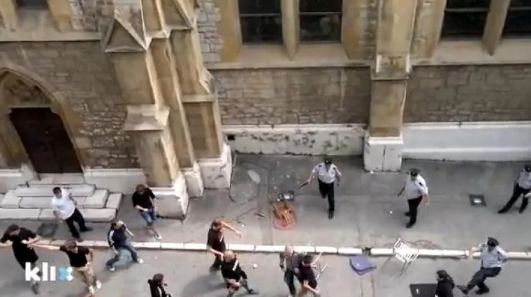 Kaos u Sarajevu: Potukli se navijači Maribora i Željezničara