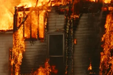 Zapalila stan nakon ubojstva troje djece?