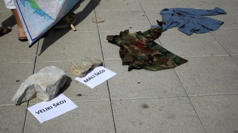 'Milanoviću, olako dijeli&scaron; hrvatski teritorij'