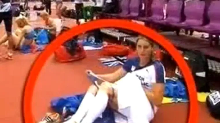 Bez imalo srama se presvlačila pred milijunima