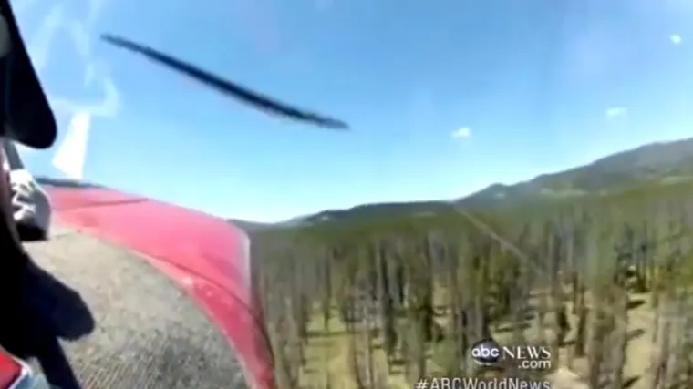 Kamerom snimio dramatičan pad aviona