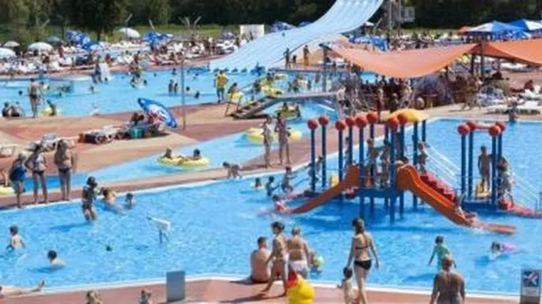 Veliki hip-hop party uz bazene