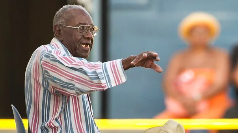 Stogodi&scaron;njak autom naletio na djecu