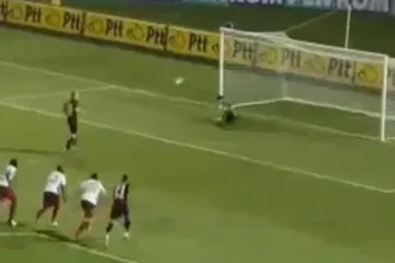 Ibričić pokazao Van Persieju kako se to radi