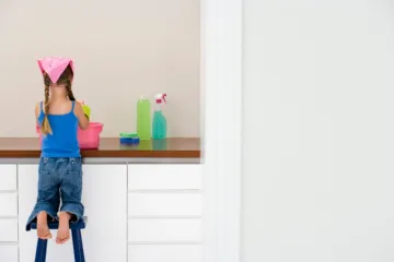 Teško djetinjstvo: Kad djeca njeguju nepokretne roditelje