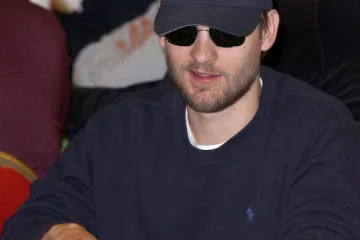 Oskarovac doslovno izbrisan iz filma!