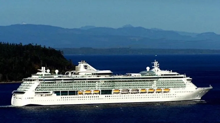 Traje potraga za mladićem koji je pao s kruzera