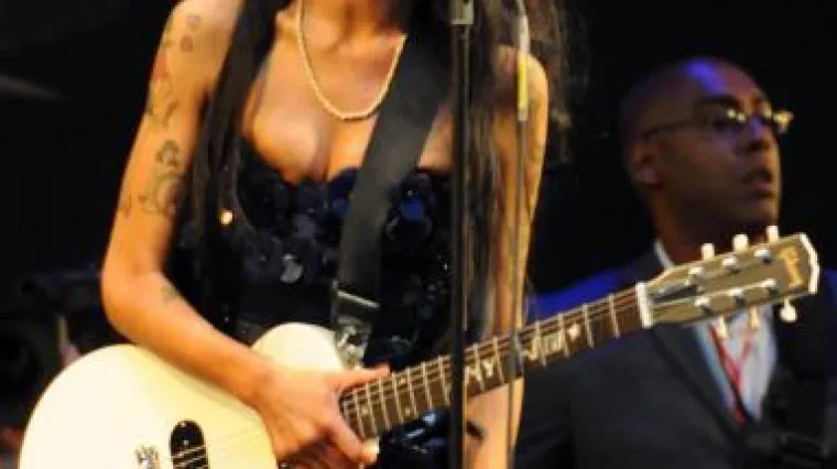 Brutalno izvrijeđao pokojnu Amy Winehouse