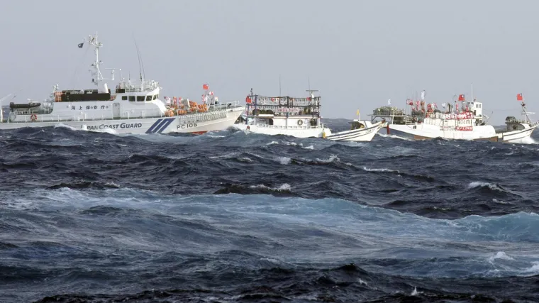 Japan vodenim topovima otjerao tajvanske brodove