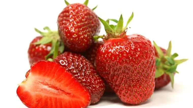 Čak 11.000 djece otrovalo se smrznutim jagodama!