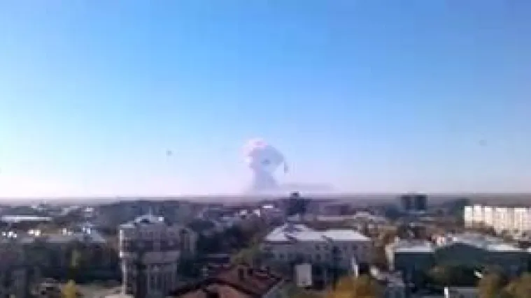 Evakuirano 10.000 ljudi zbog eksplozije u skladi&scaron;tu streljiva