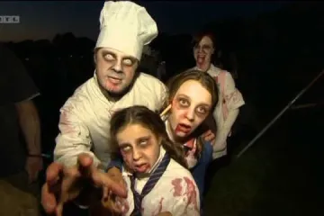 Zombiji ispuzali iz svojih jama