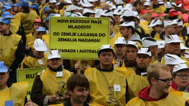 Deset tisuća radnika na ulicama: Nismo vas tako učili! Izdali ste radnike!